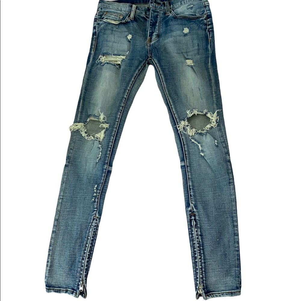 MNML distressed Skinny Jeans size 30